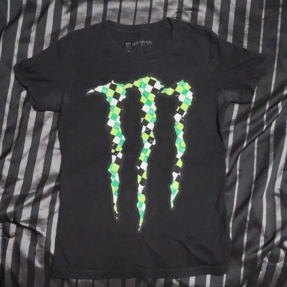 Monster Energy Black T-Shirt with Green Logo - Picture 1 of 5